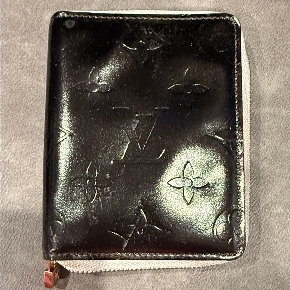 Louis Vuitton Shiny Black Monogram Wallet